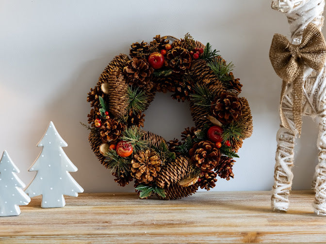 Traditional Christmas Wreath (35cm)